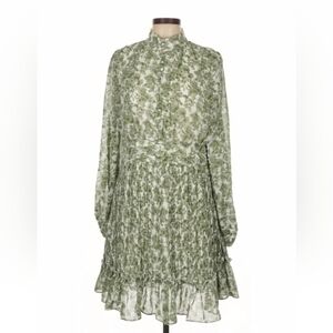 Ivy City Co Green Floral Dress Large